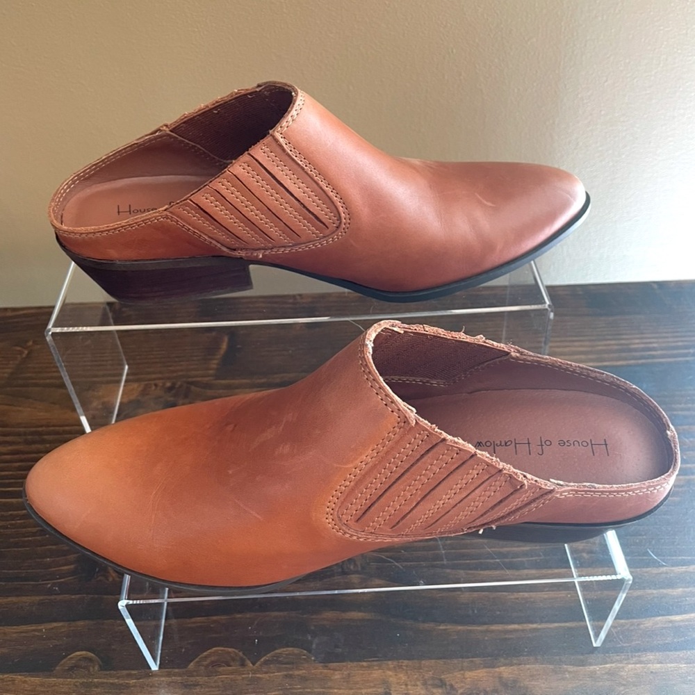 House of Harlow 1960 Rowan Tan Leather Mules  or Clogs Color Wheat Slip ons